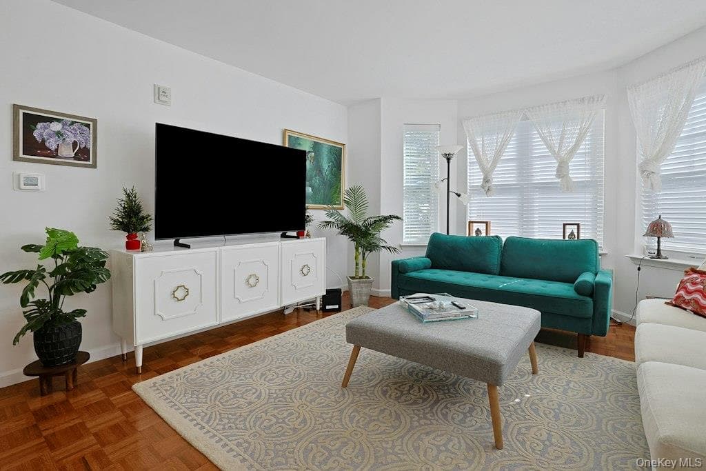 207 Sutton Drive Unit: 207, Mount Kisco
