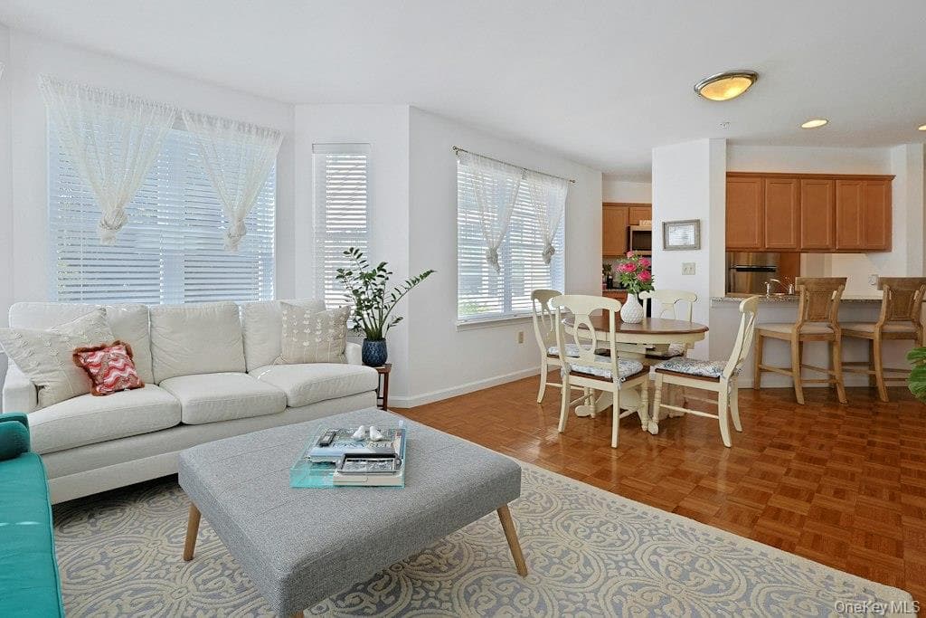 207 Sutton Drive Unit: 207 thumbnail 7