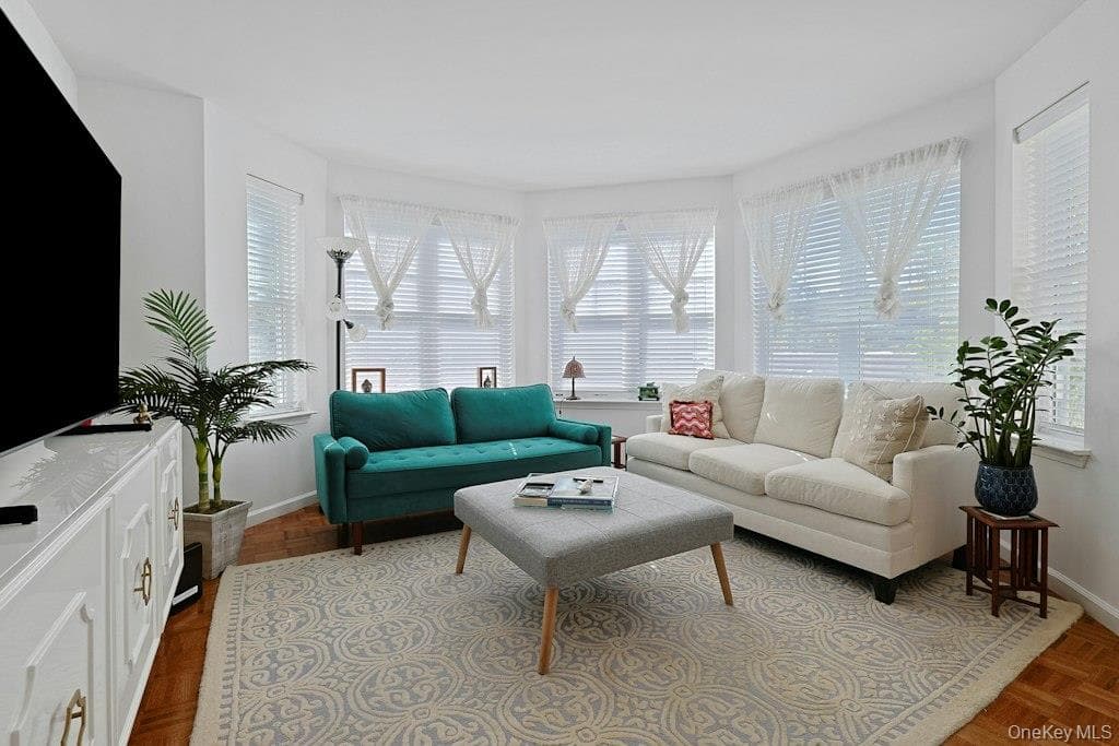 207 Sutton Drive Unit: 207 thumbnail 4