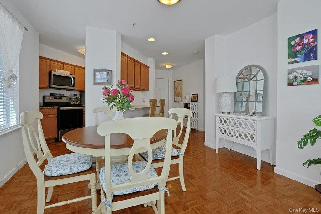 207 Sutton Drive Unit: 207 thumbnail 11