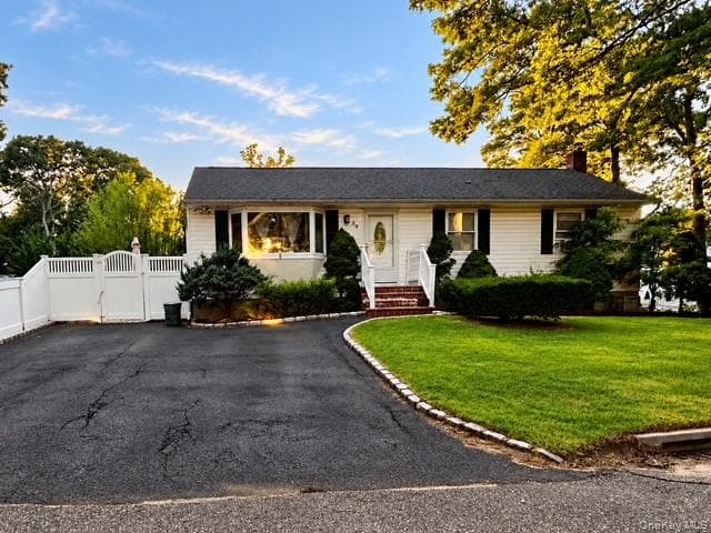 30 Orchard Drive, Farmingville