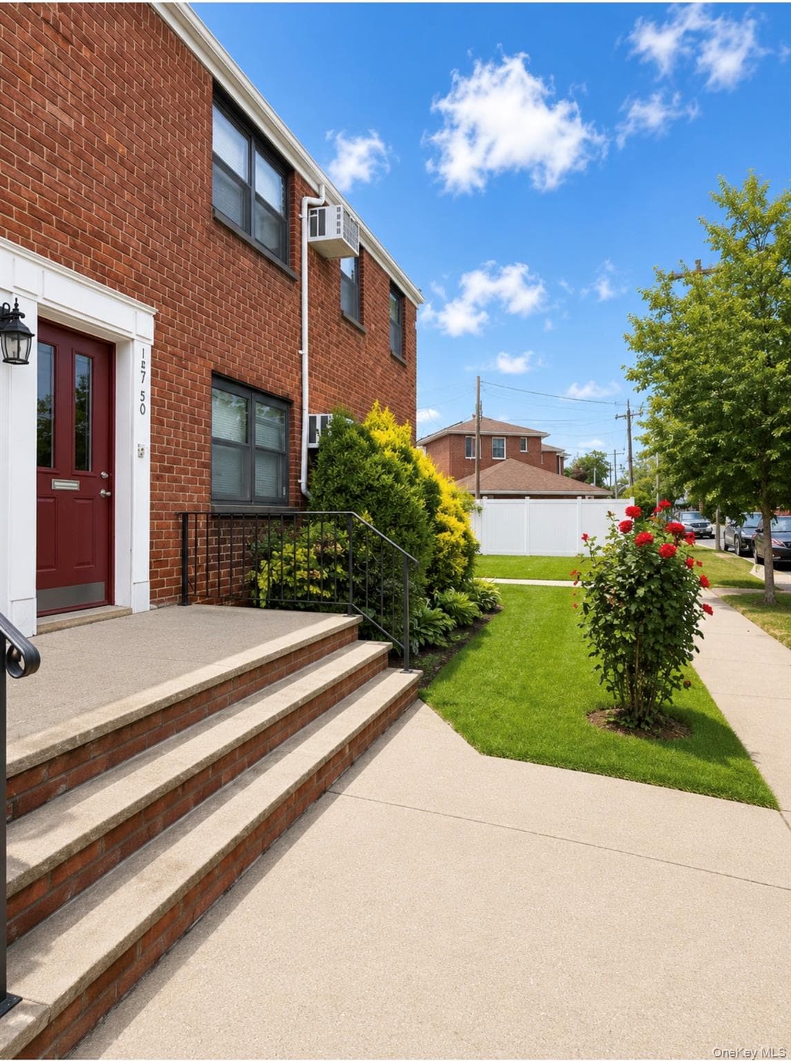 15750 17 Avenue Unit: 2 thumbnail 9