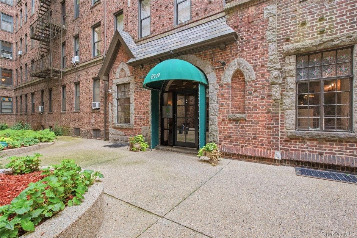 83-19 116th Street Unit: 6D thumbnail 4
