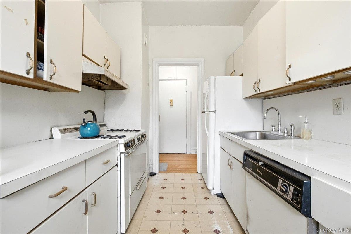 83-19 116th Street Unit: 6D thumbnail 16