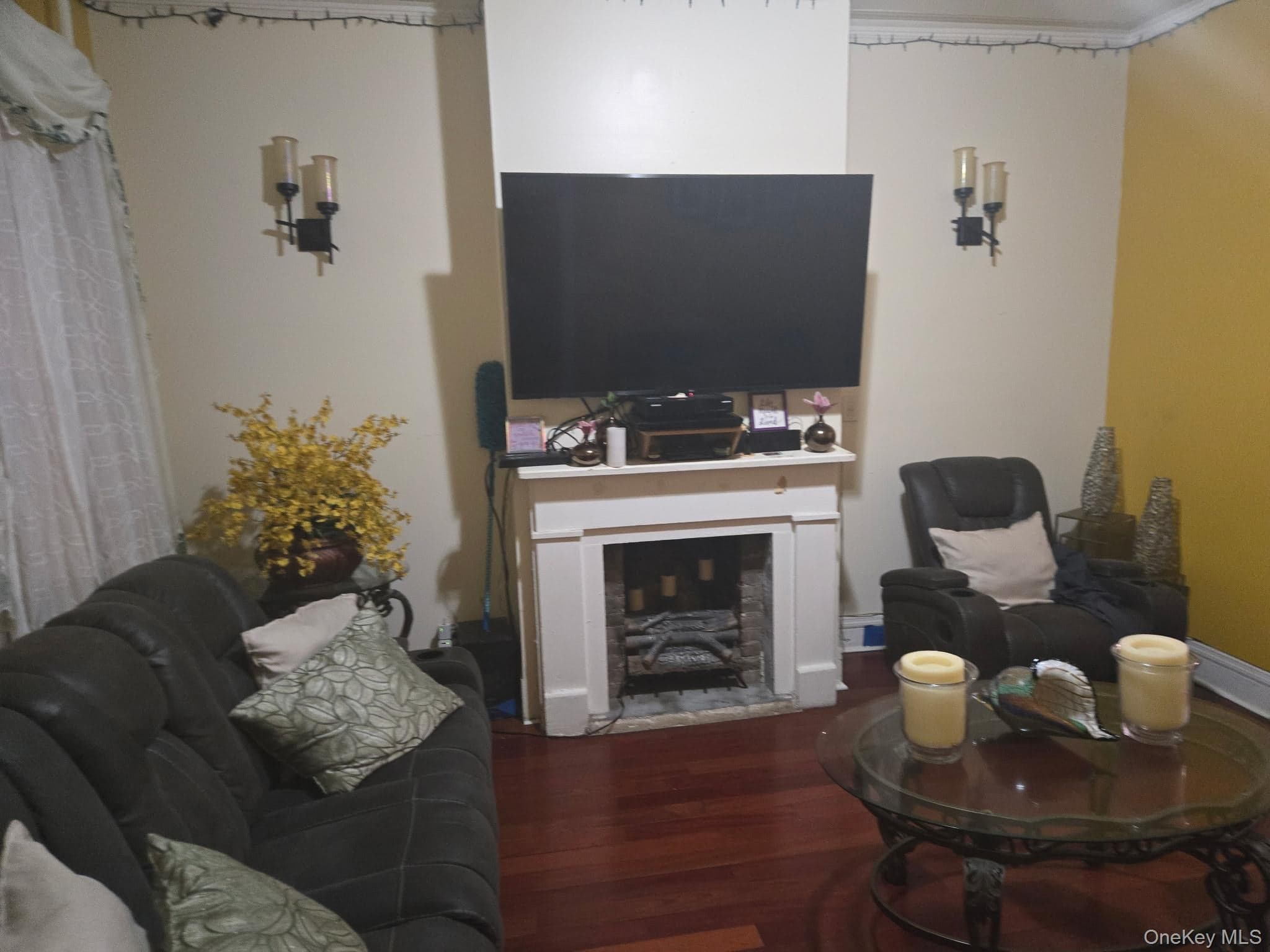 537 Jerome Street thumbnail 5