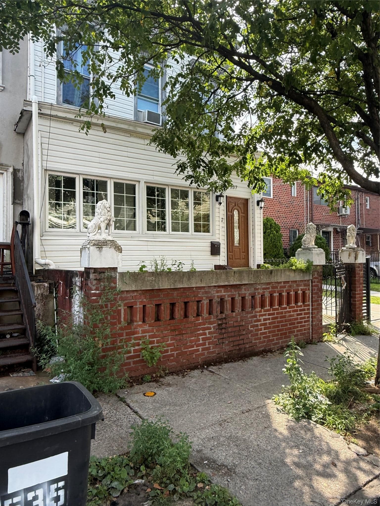 537 Jerome Street thumbnail 3