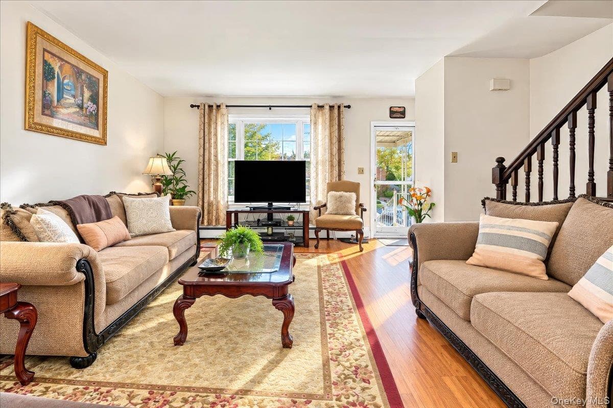1360 Edwards Avenue thumbnail 3