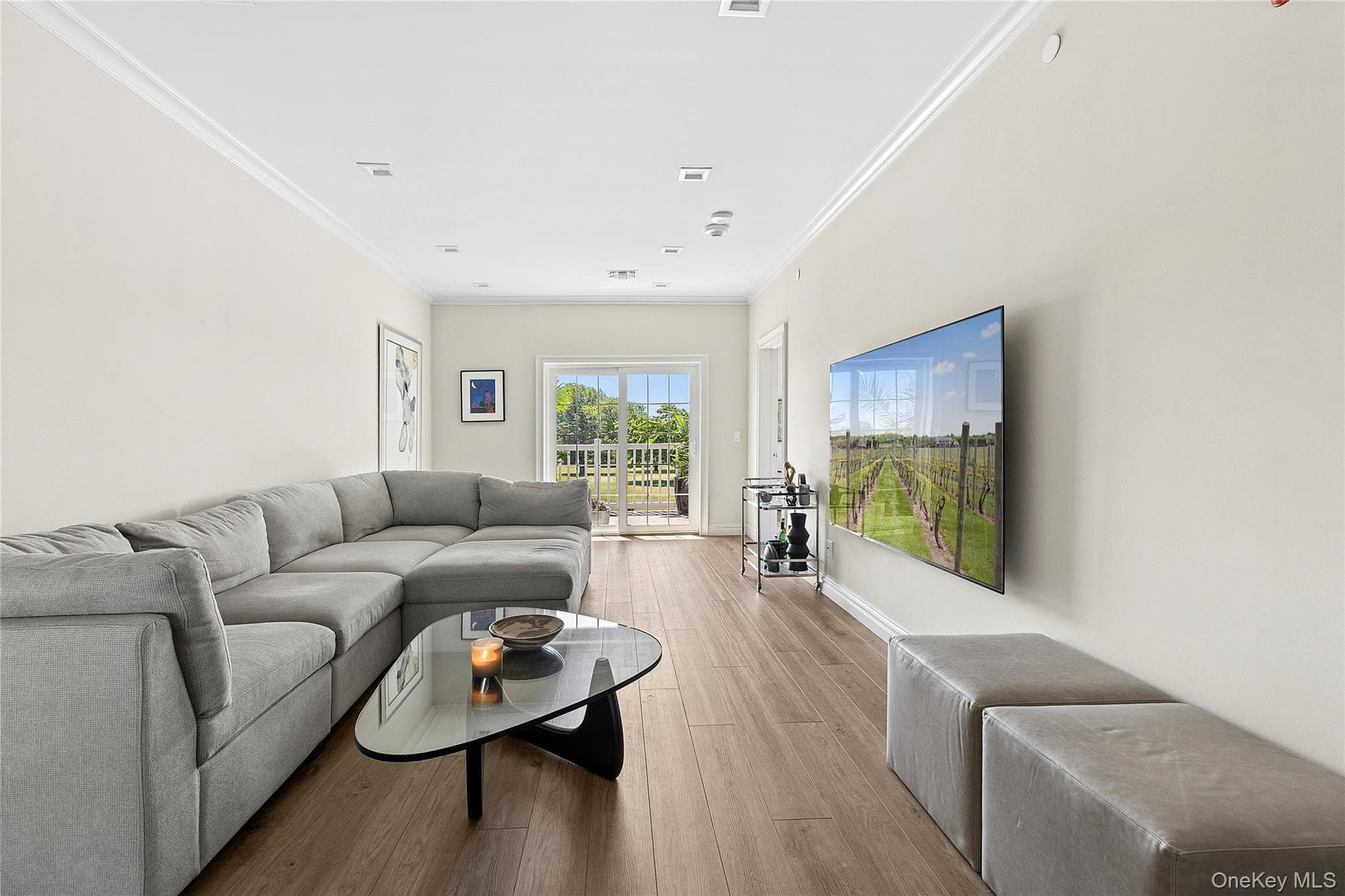 4102 Fox Hill Drive thumbnail 6
