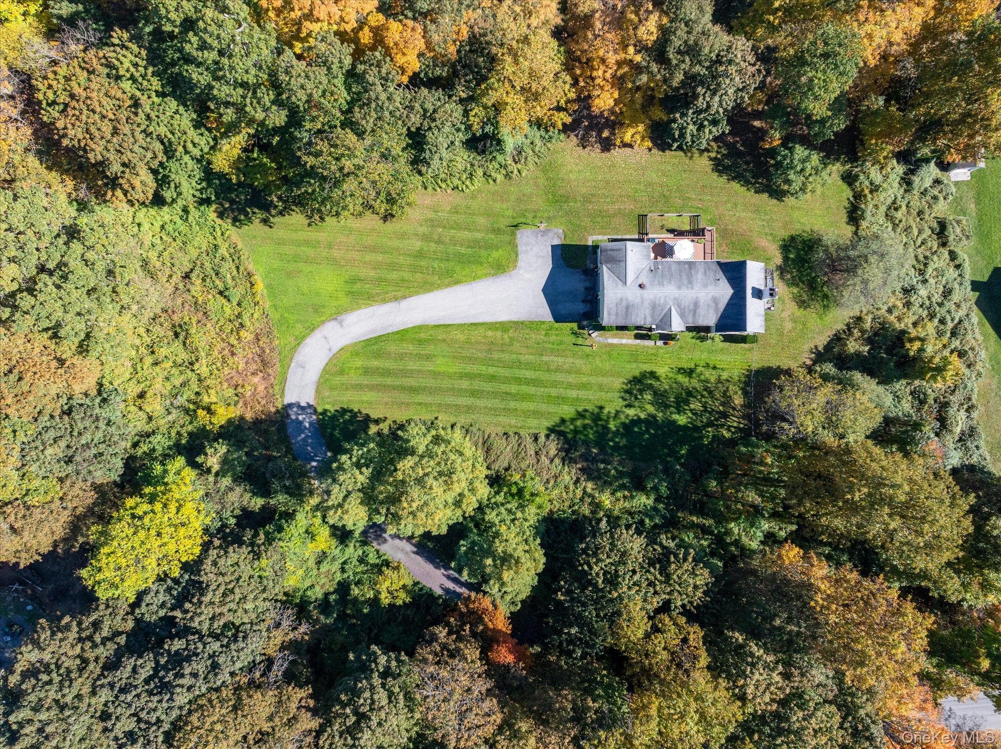 611 Birdsall Drive thumbnail 5