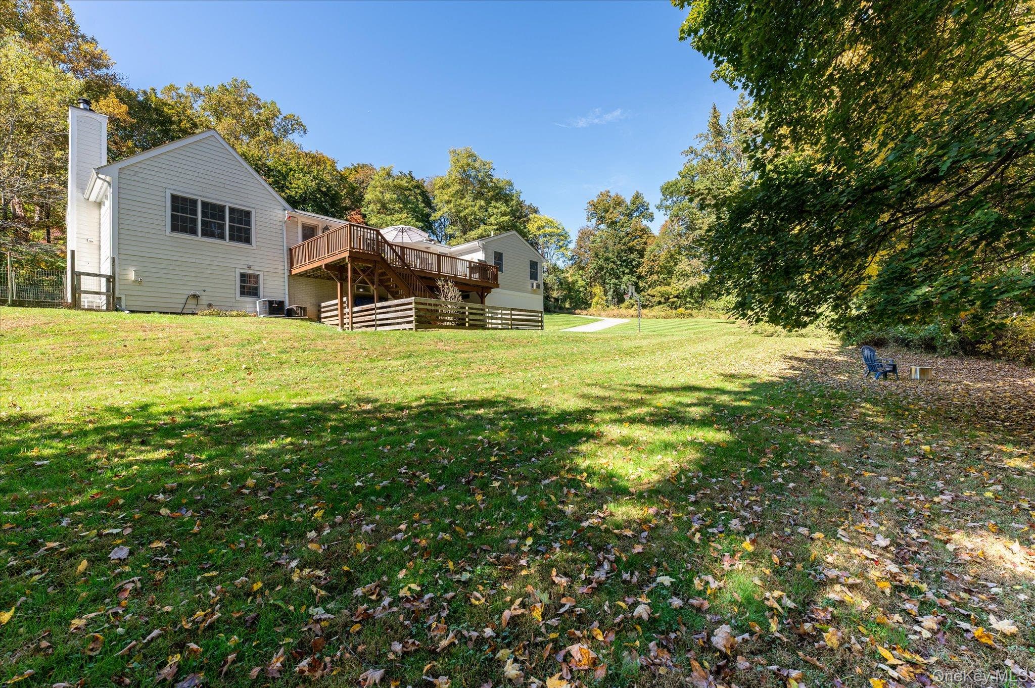 611 Birdsall Drive thumbnail 3