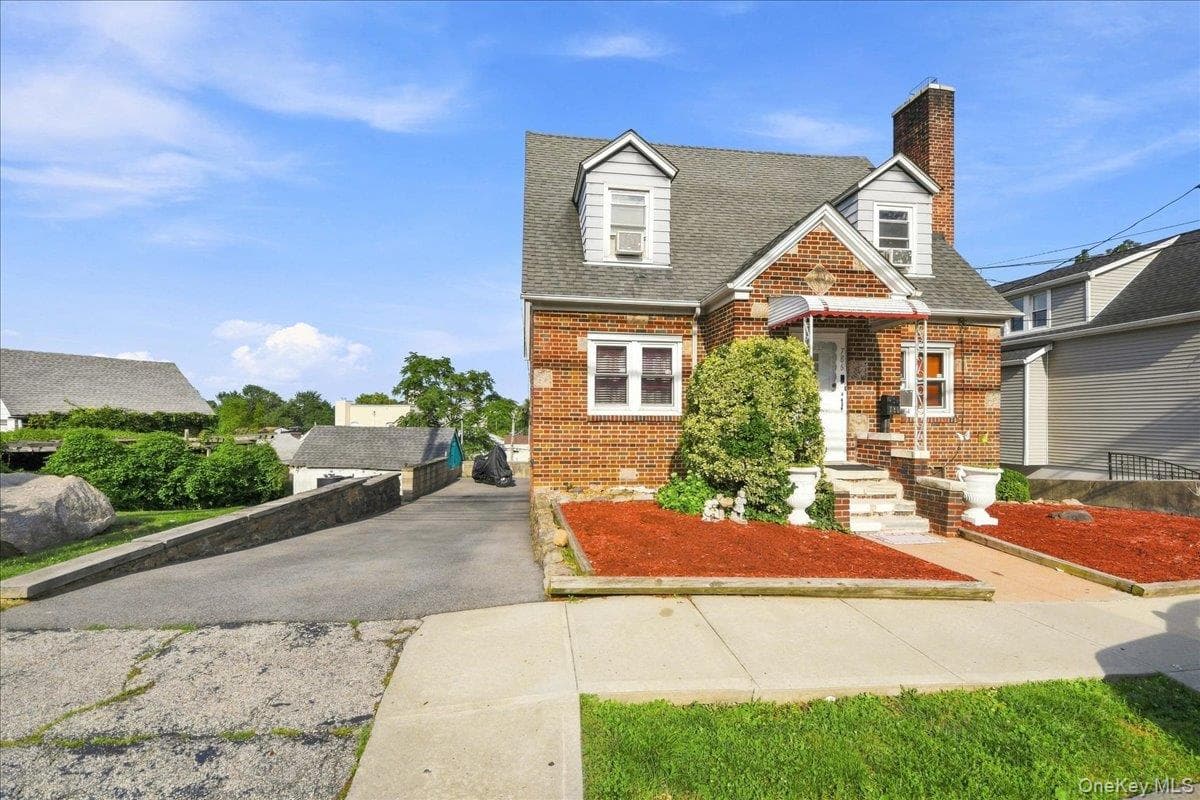 786 Mile Square Road, Yonkers