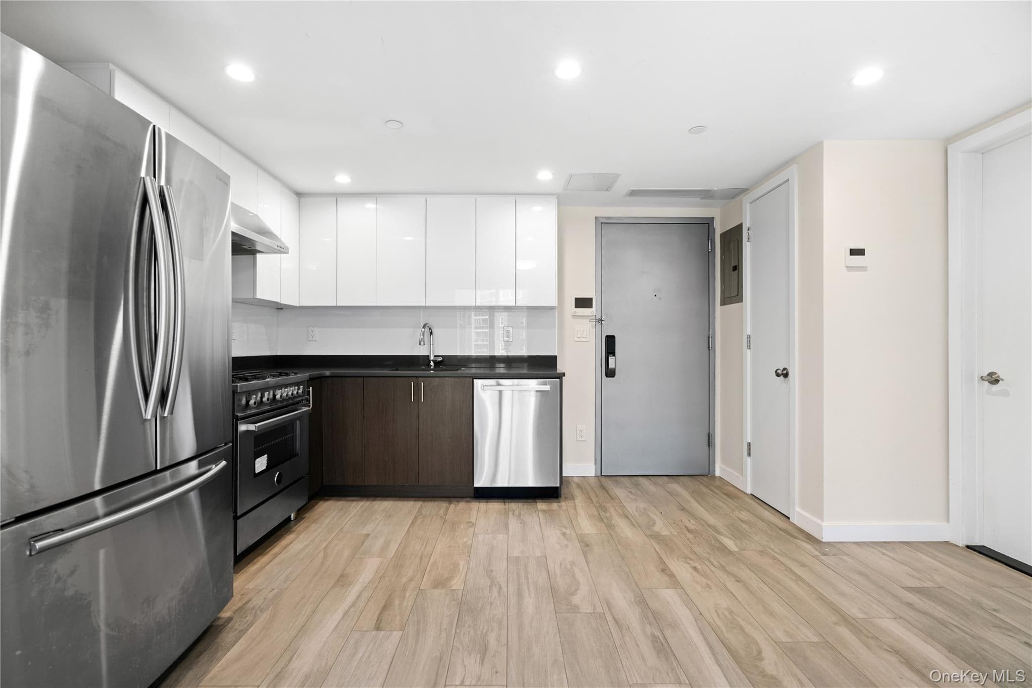 97-45 63rd Drive Unit: 7A thumbnail 7