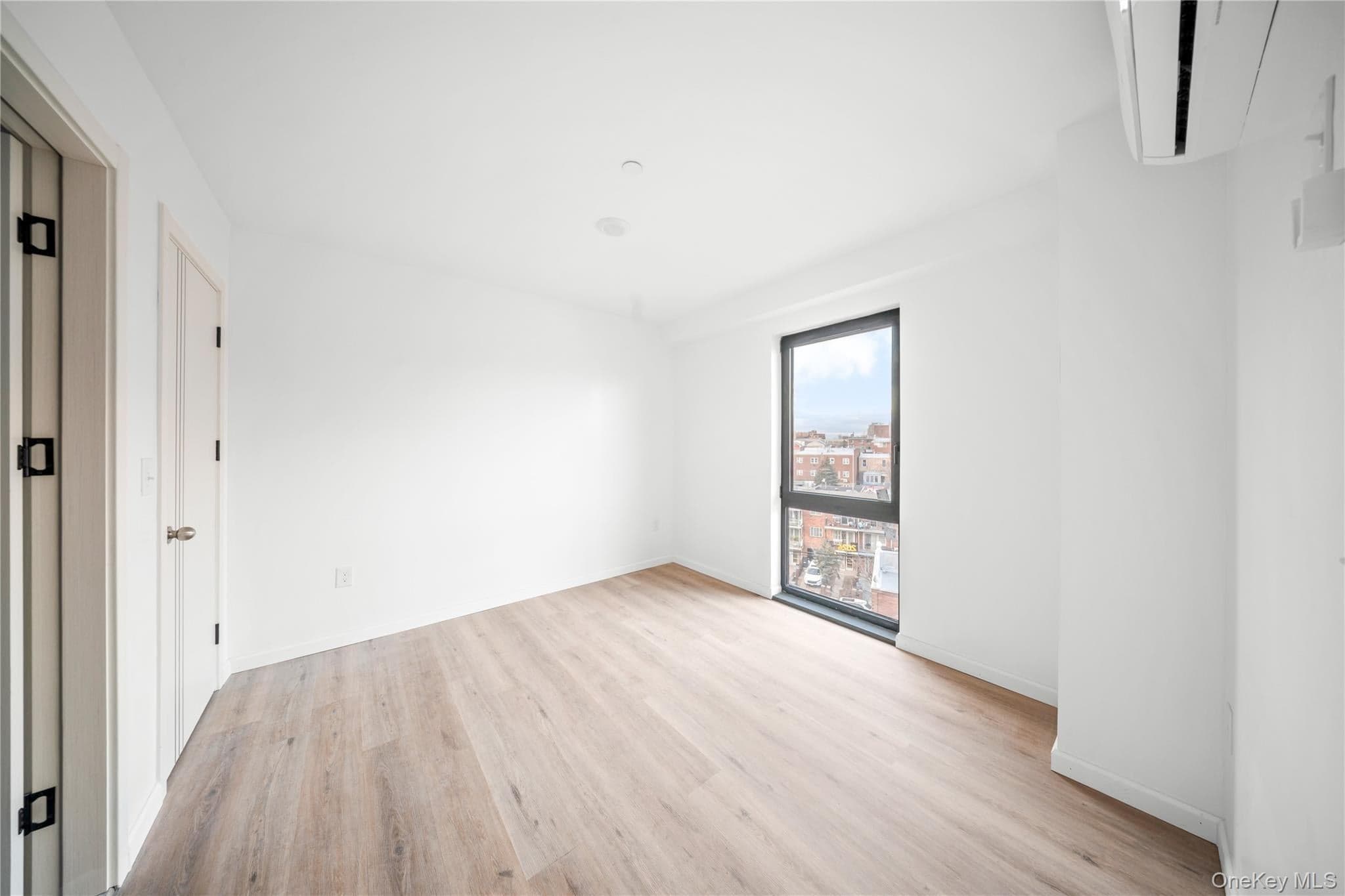 70-40 45 Avenue Unit: #2D thumbnail 7