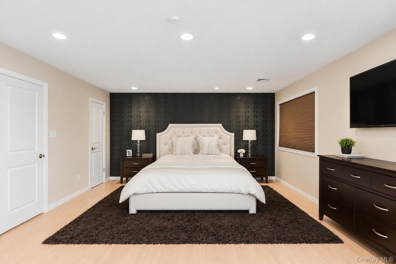 623 Oceanfront Unit: A thumbnail 10