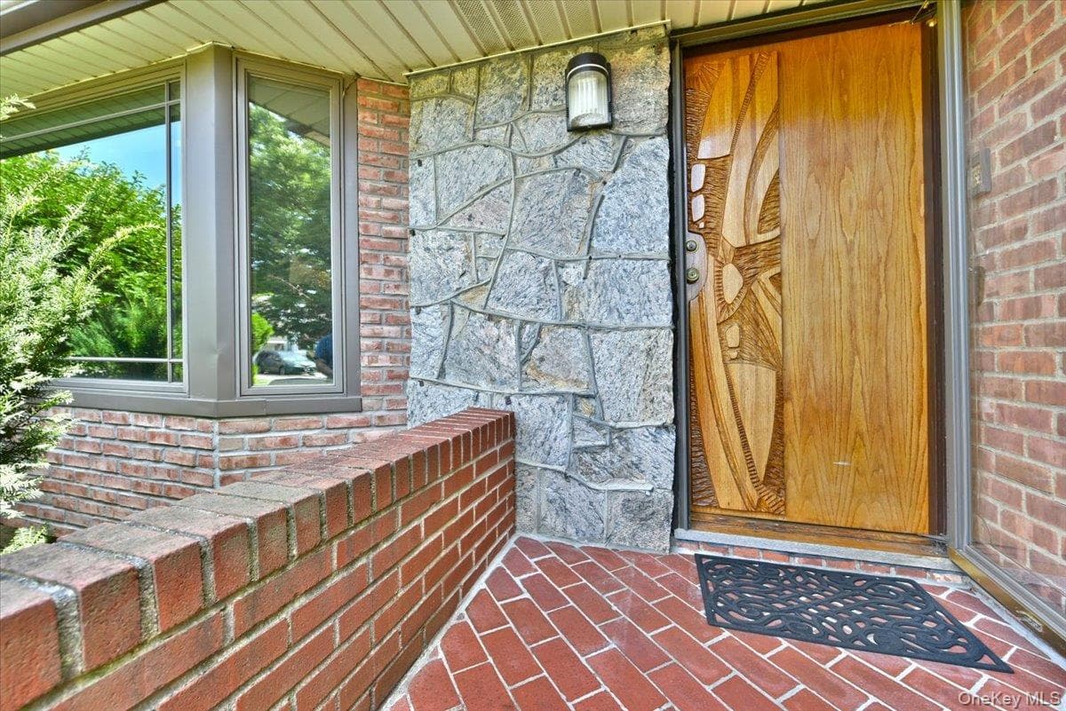 12 Leonard Road thumbnail 5