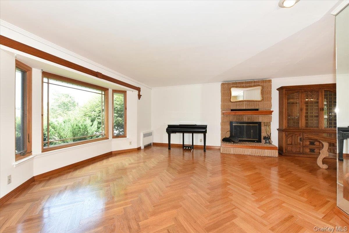 12 Leonard Road thumbnail 9