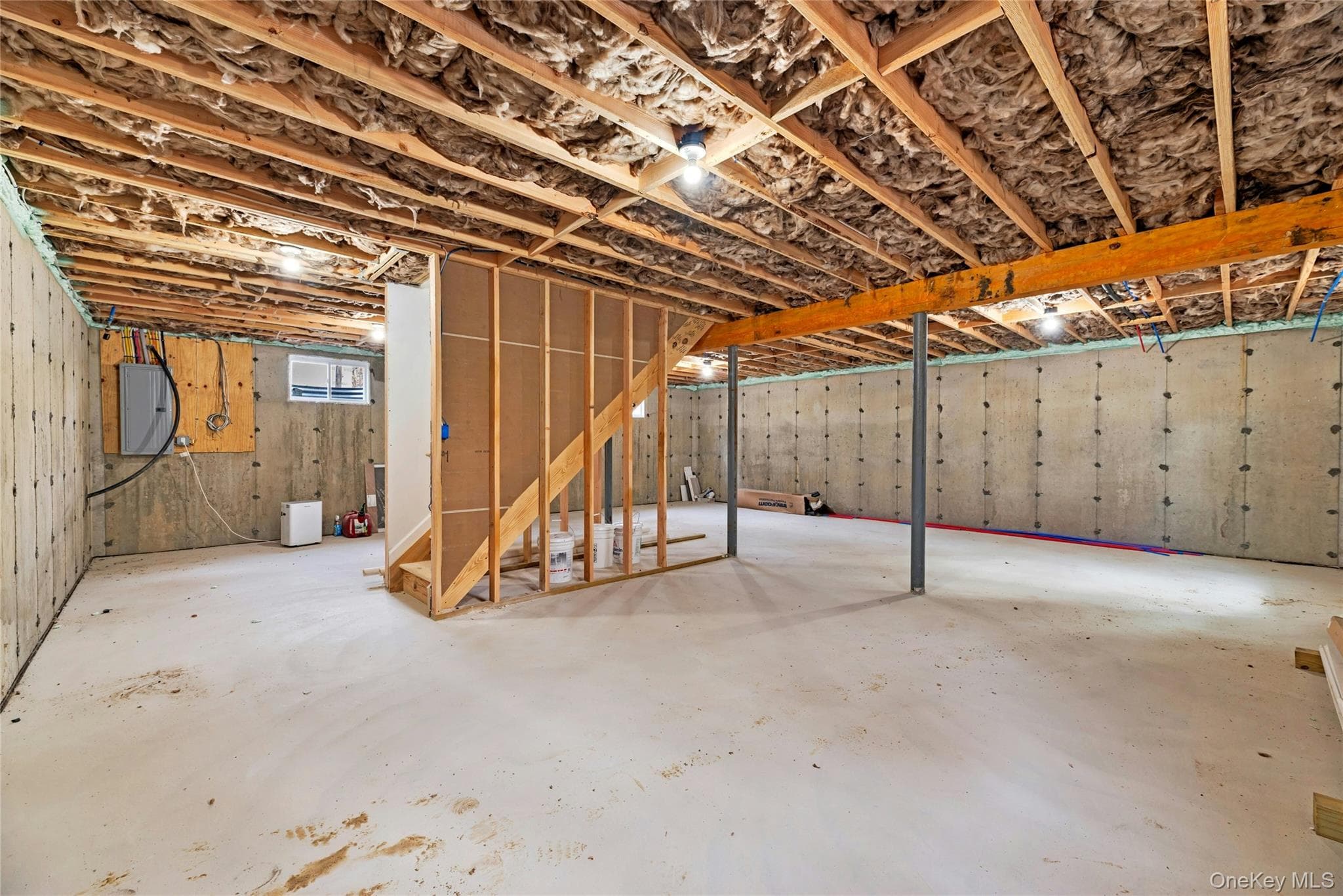 305 Commack Road thumbnail 14
