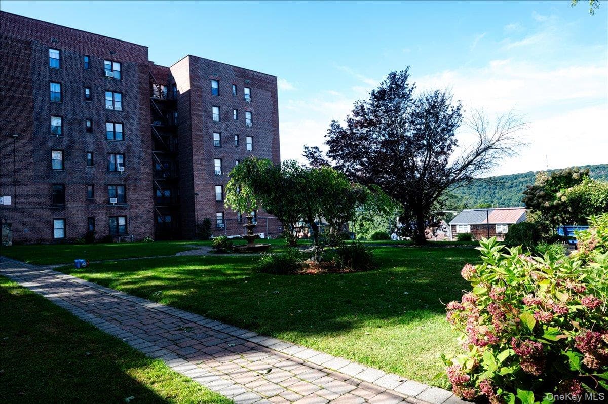 678 Warburton Avenue Unit: 7I-7J thumbnail 4