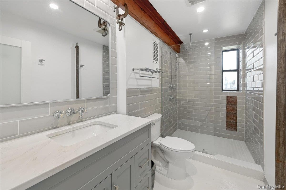 678 Warburton Avenue Unit: 7I-7J thumbnail 32