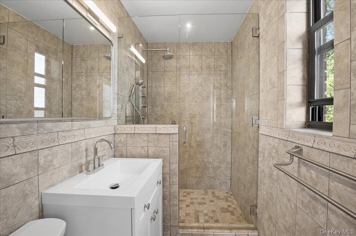 678 Warburton Avenue Unit: 7I-7J thumbnail 25
