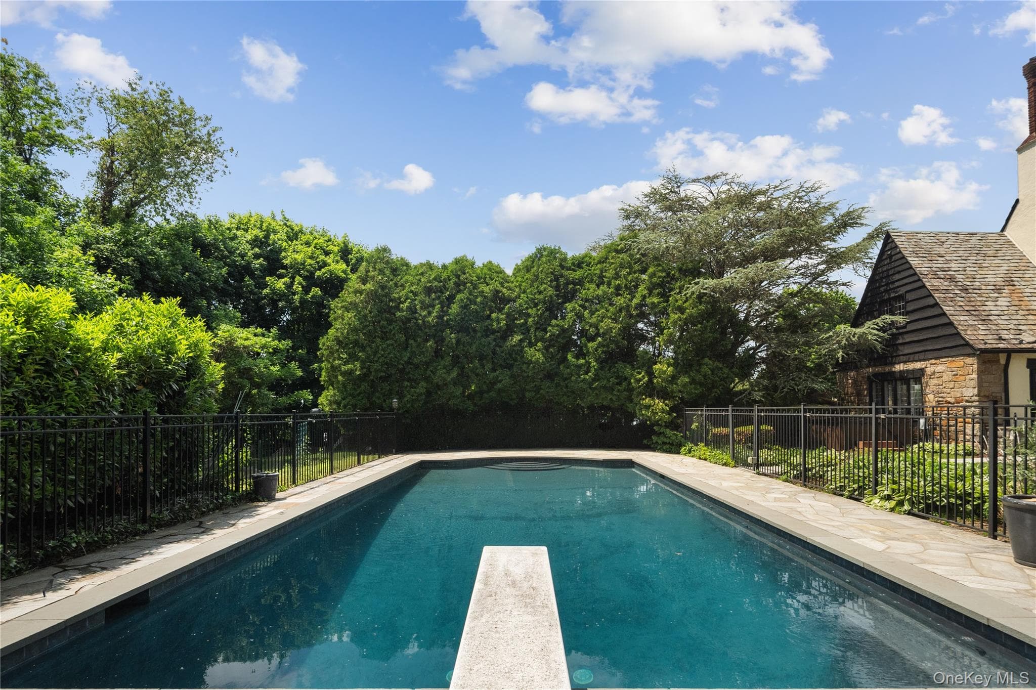 34 Hevelyne Road thumbnail 31