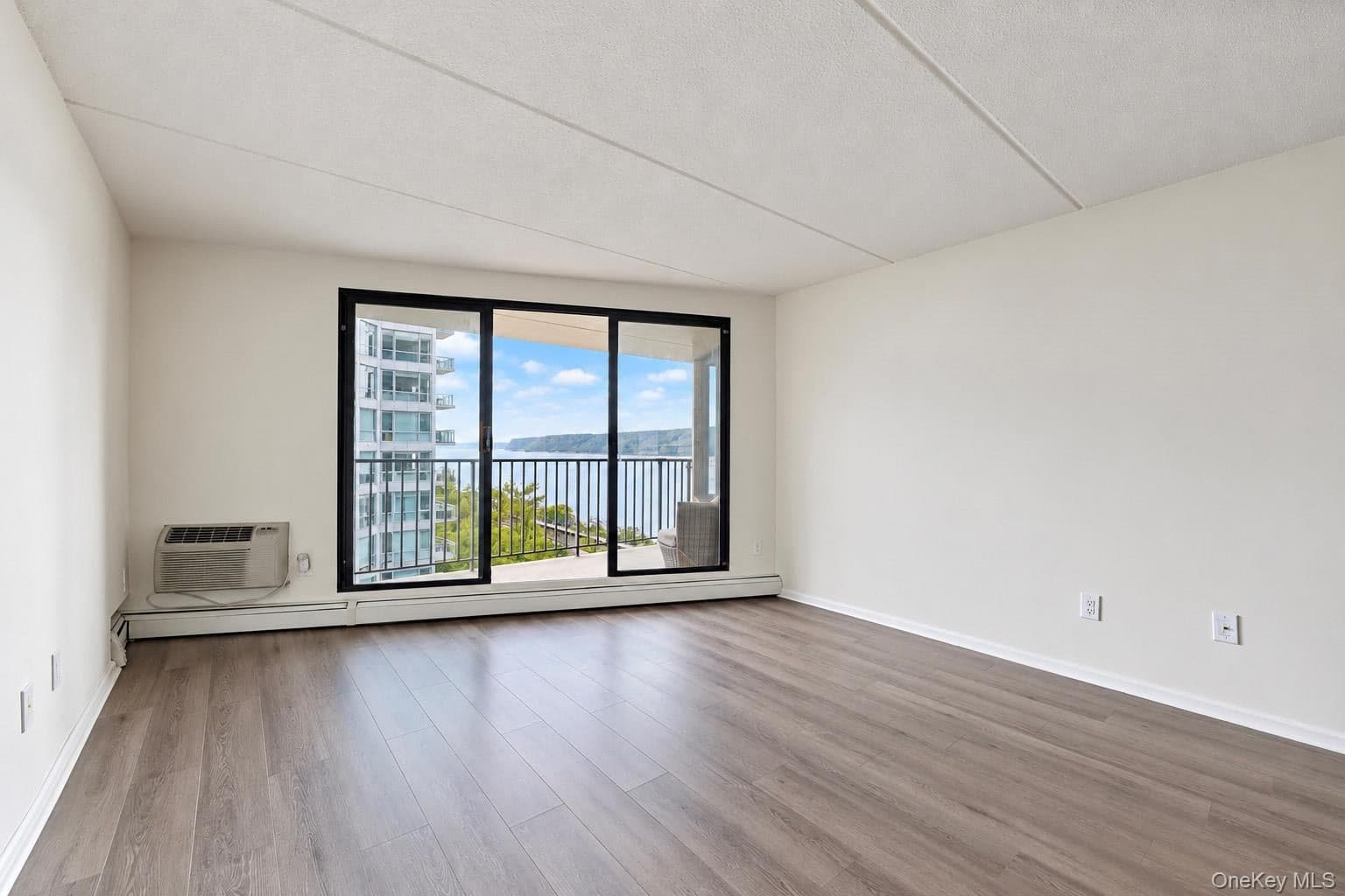 1155 Warburton Avenue Unit: 7H thumbnail 3