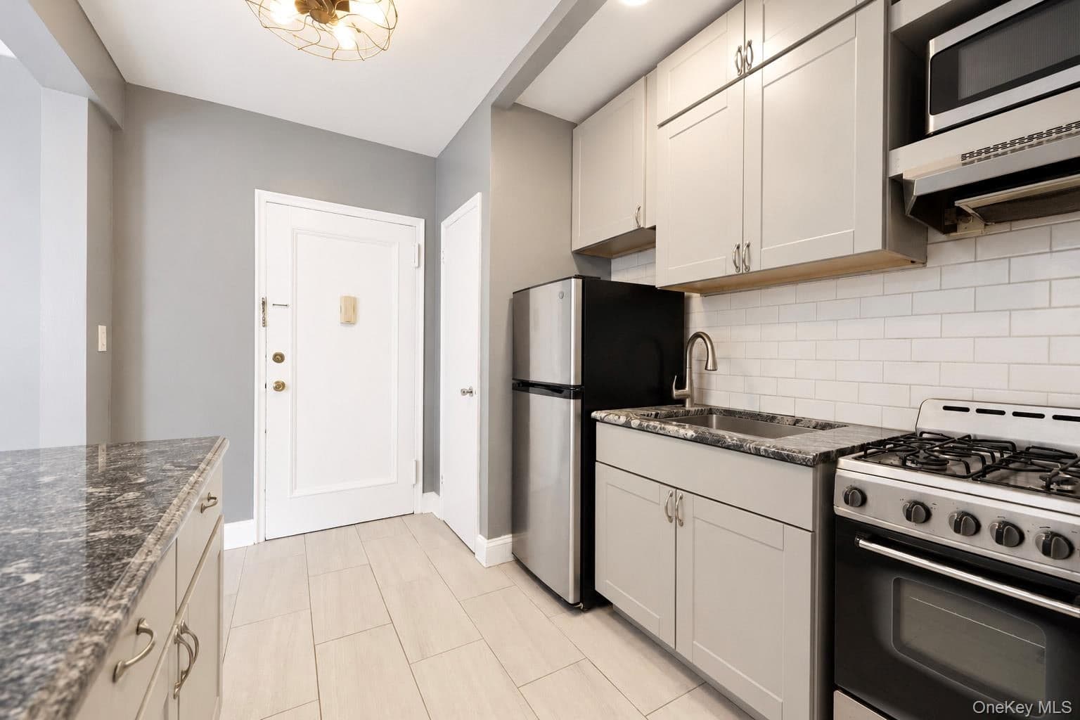 754 Bronx River Road Unit: B54 thumbnail 5