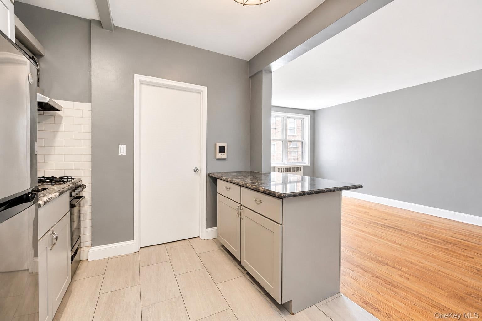 754 Bronx River Road Unit: B54 thumbnail 6