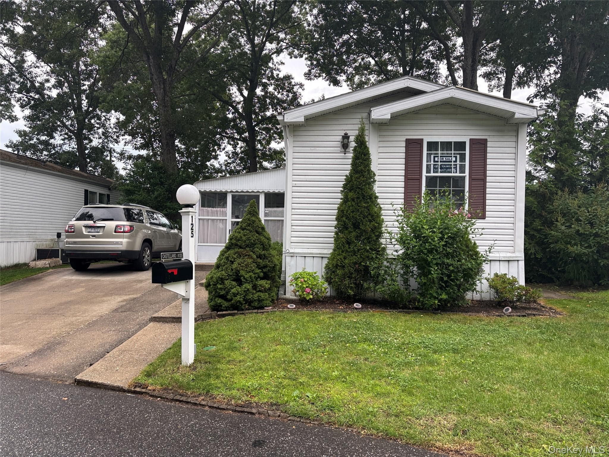 1661 Old Country Road Unit: 125, Riverhead