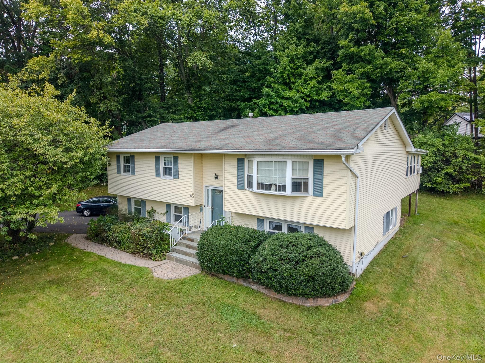 60 Gerardine Place thumbnail 3