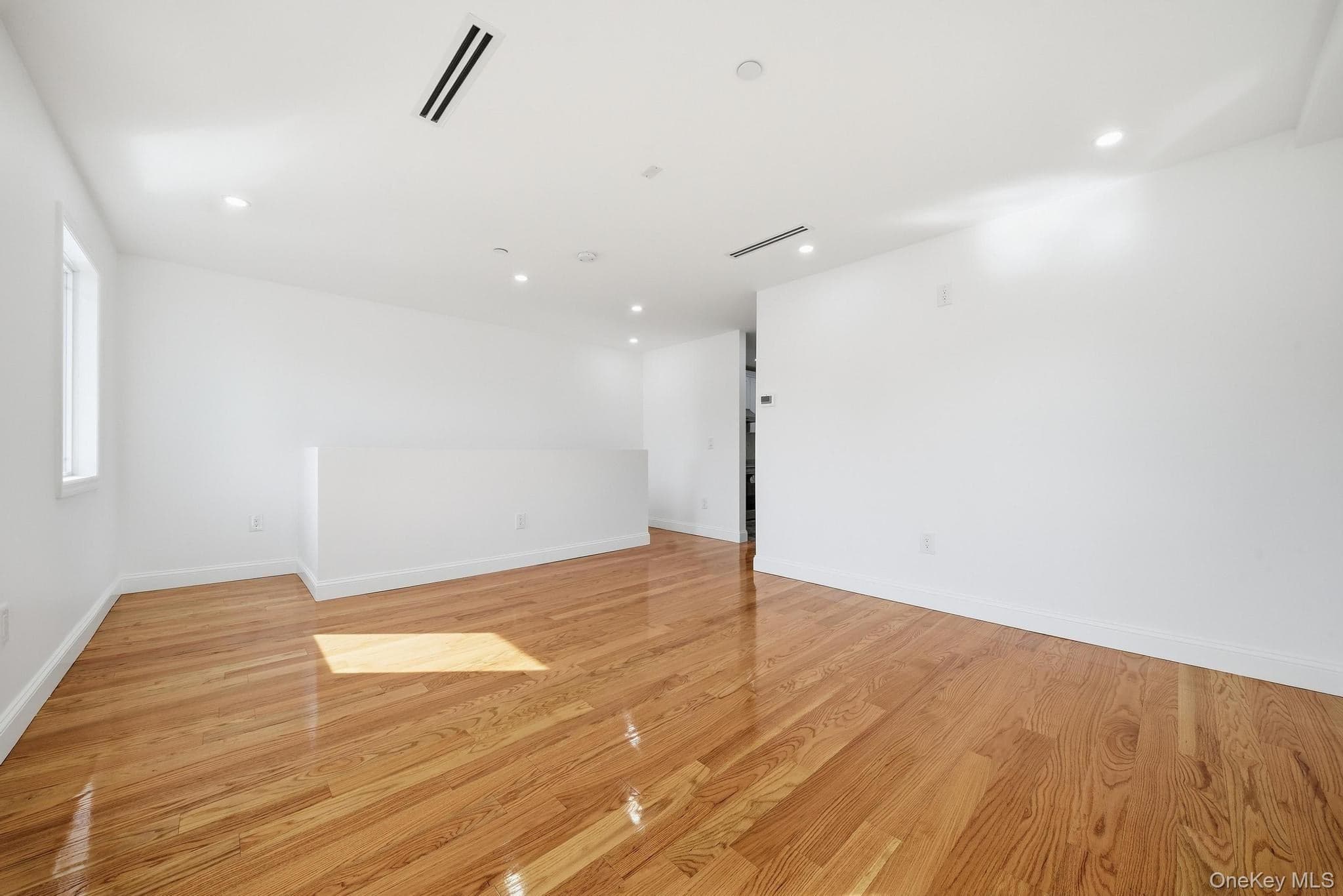 123-26 135 Street thumbnail 16