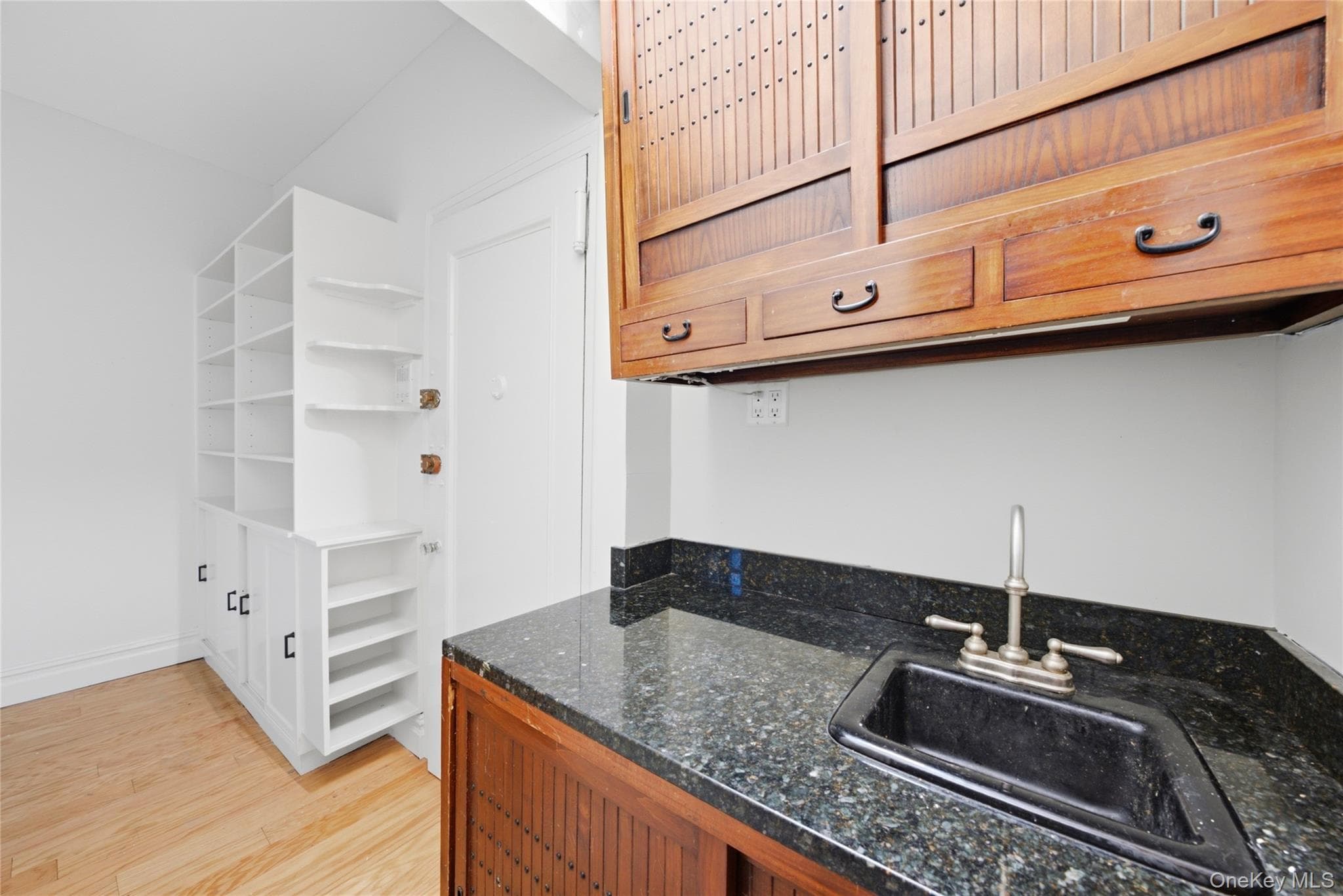 96 Perry Street Unit: B5C thumbnail 5