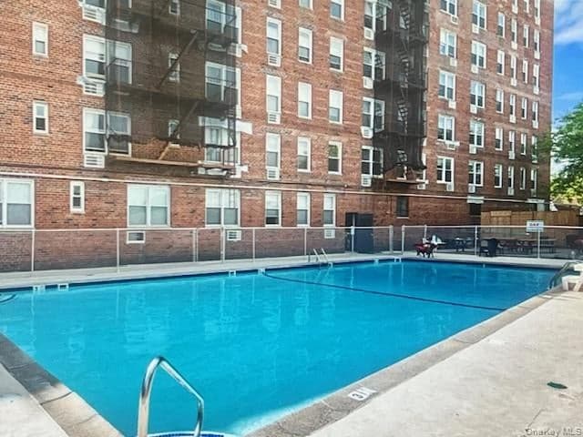 4601 39th Avenue Unit: 608 thumbnail 14