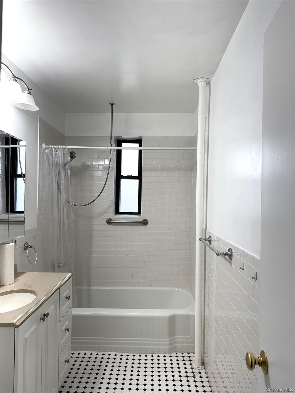 143-50 Hoover Ave Ave Unit: 204 thumbnail 21