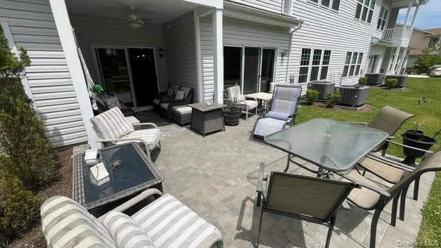 40 Greentree Court thumbnail 24