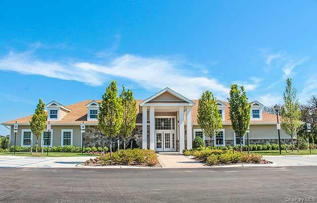 40 Greentree Court thumbnail 18