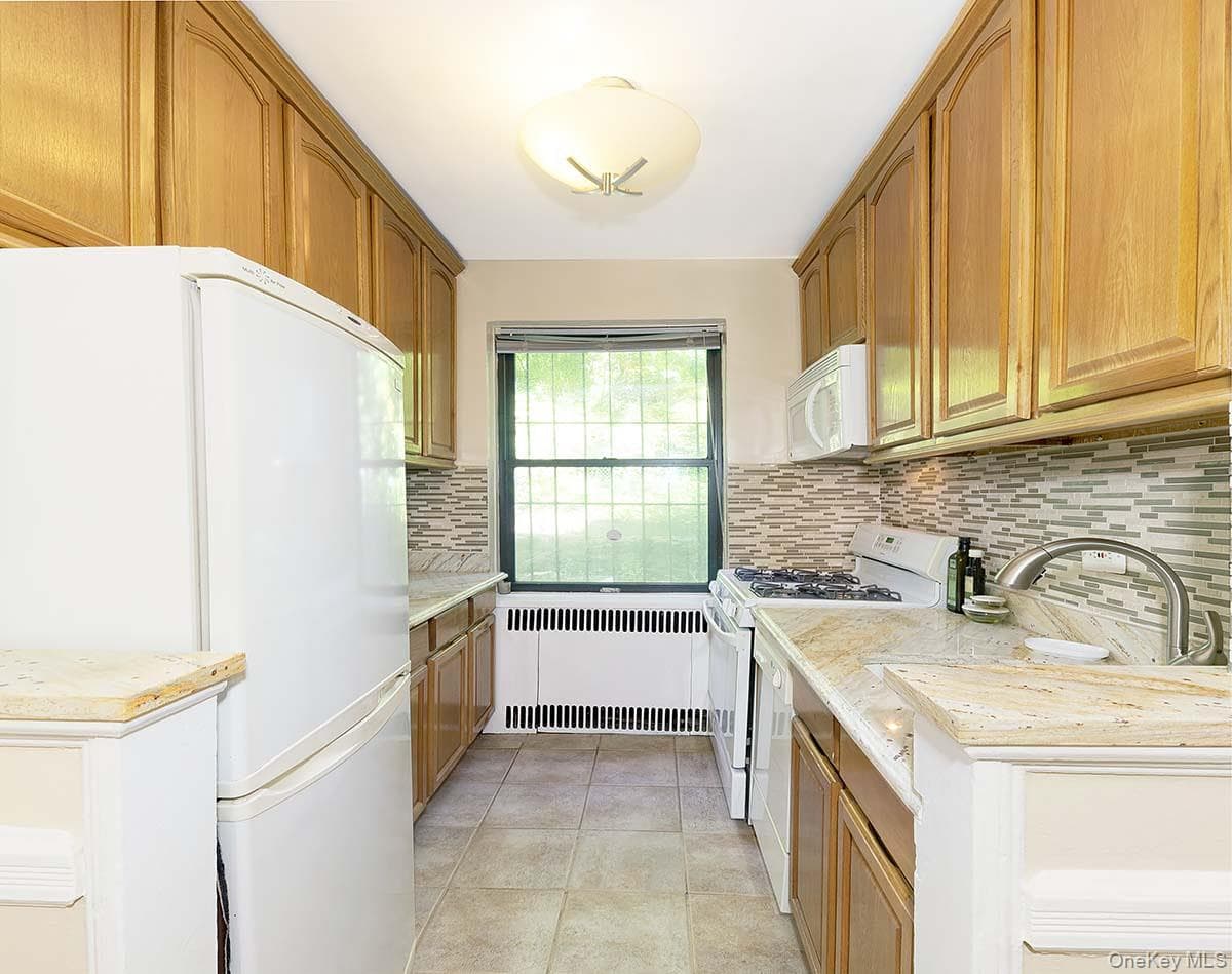3017 Riverdale Avenue Unit: 2J, Bronx