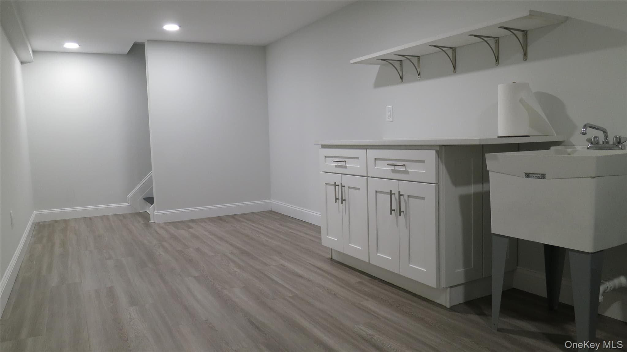 1 Eliot Drive thumbnail 37