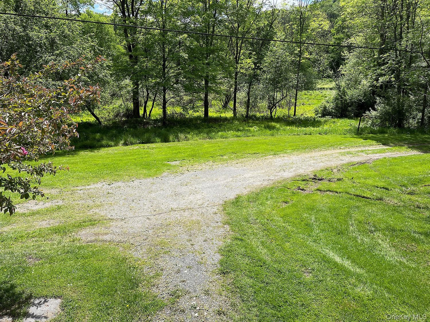 12 Henderson Road thumbnail 23