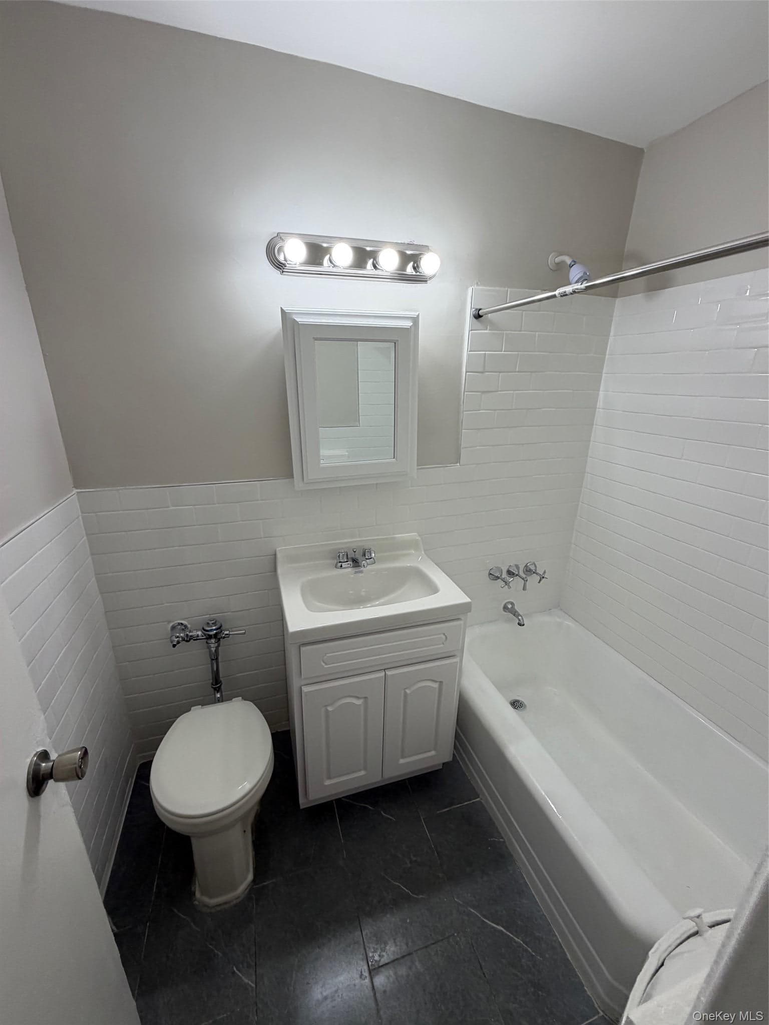 709 Warburton Avenue Unit: 7F thumbnail 9