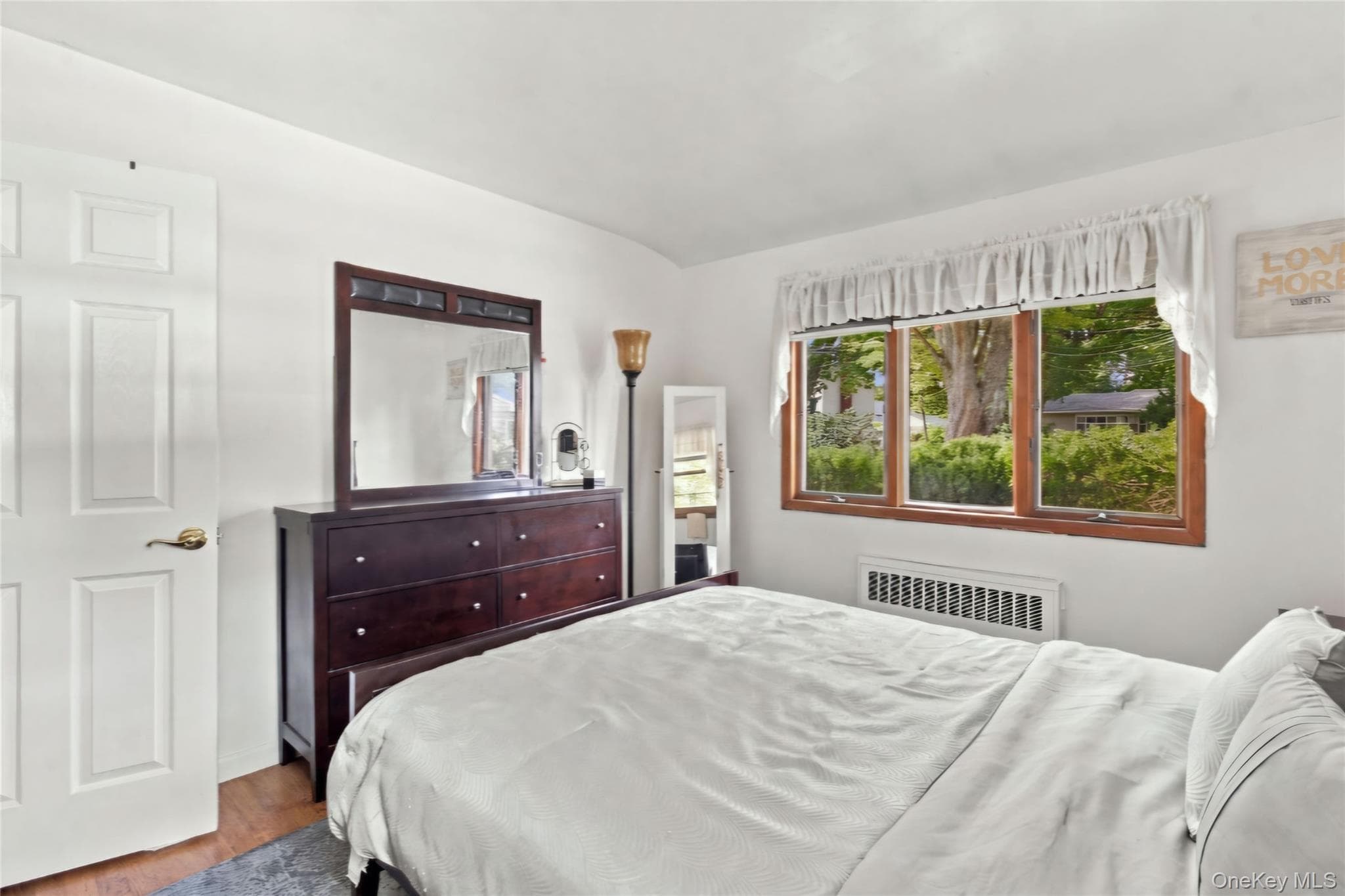 1024 Howells Road thumbnail 9