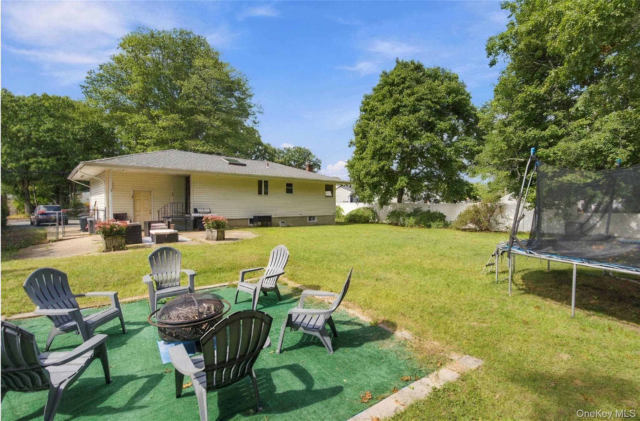 1024 Howells Road thumbnail 12