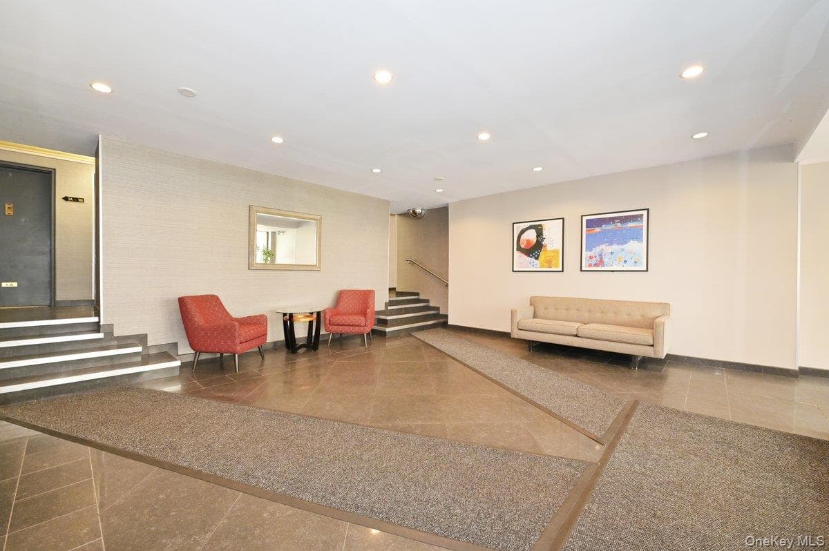 3 Birchwood Court Unit: 4B thumbnail 9