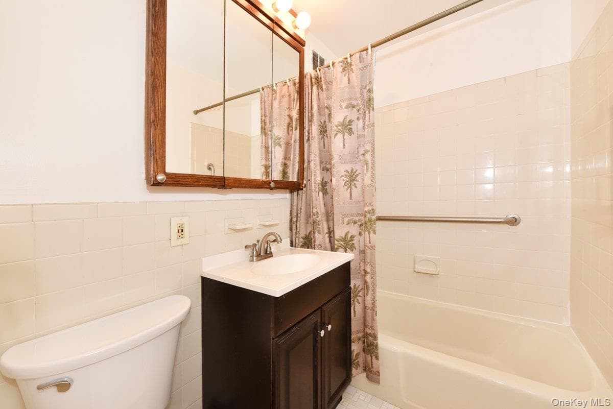 3 Birchwood Court Unit: 4B thumbnail 8