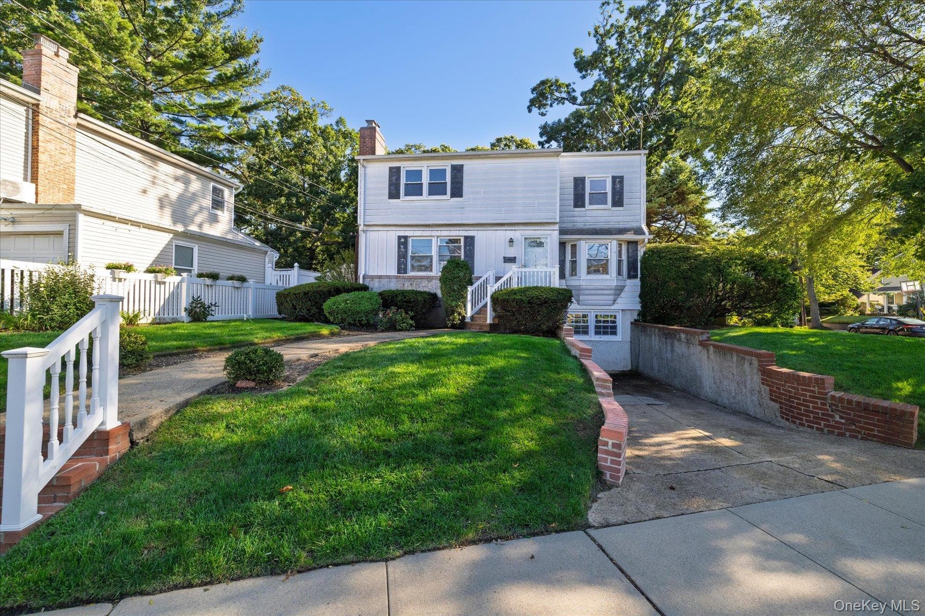 415 Whitehall Street, Lynbrook