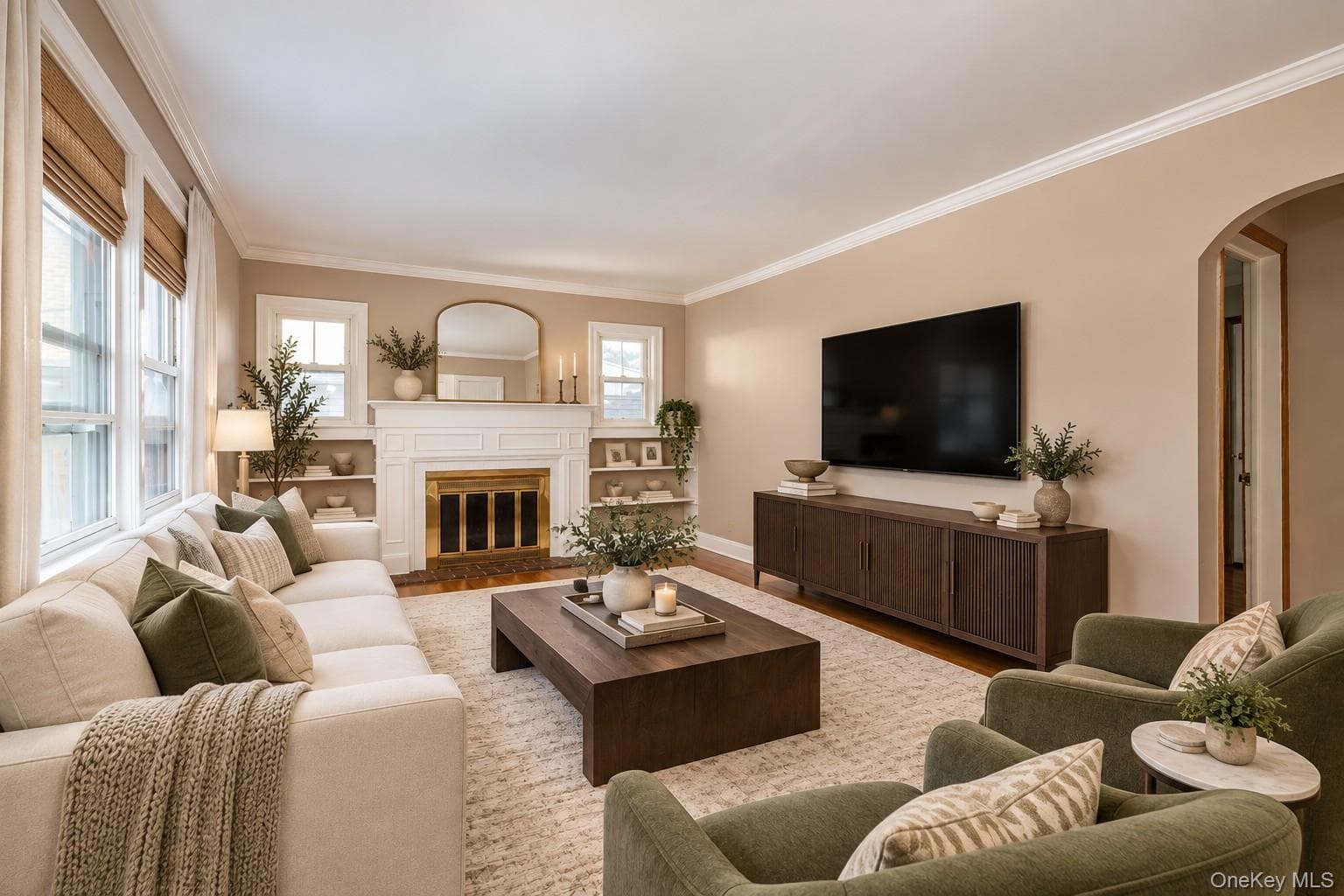 415 Whitehall Street thumbnail 3
