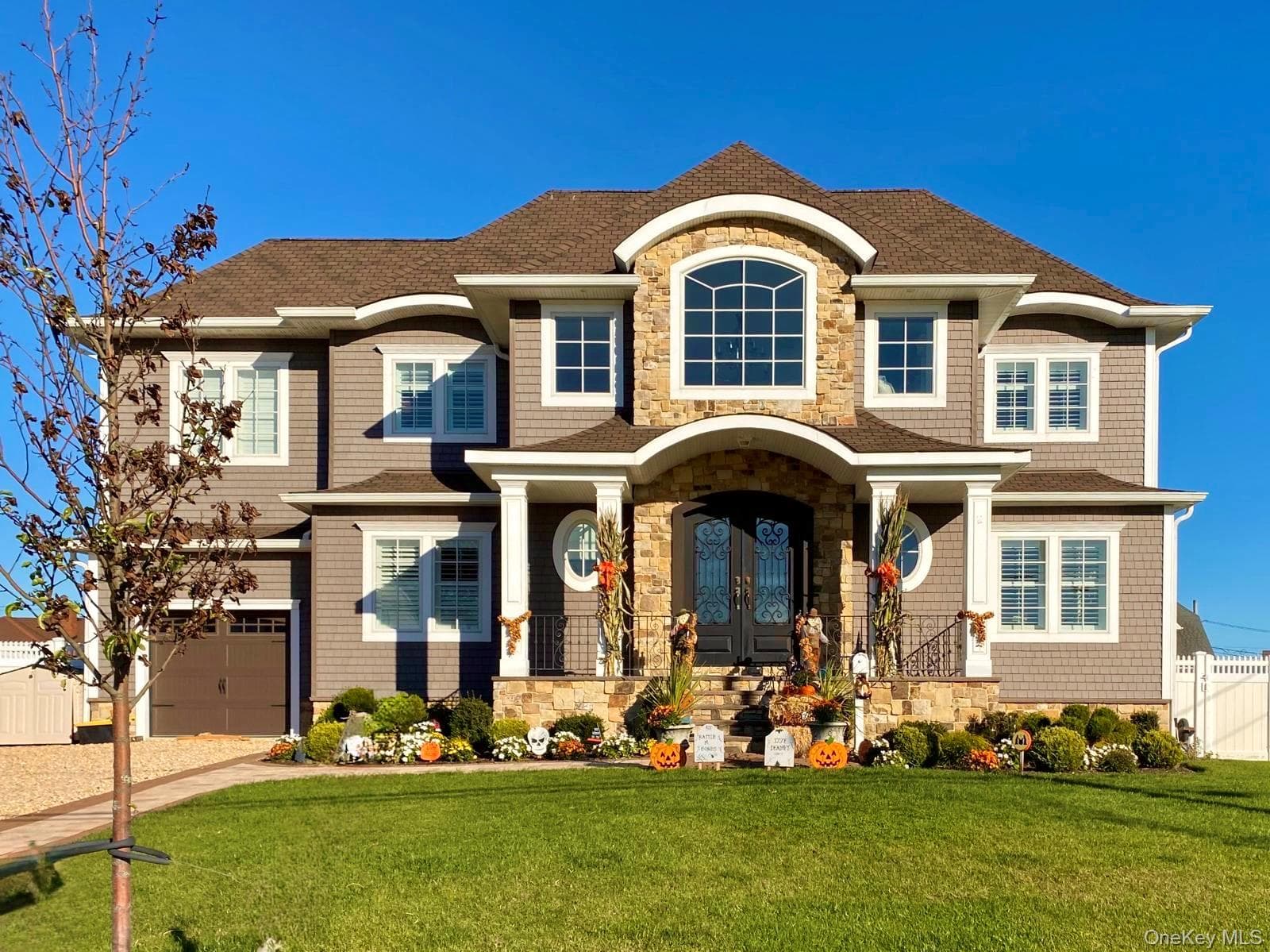 141 Sequams Lane, West Islip