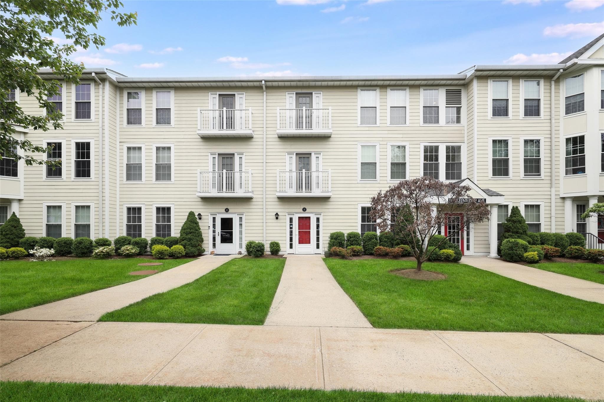 31 Greenridge Avenue Unit: 1F photo 1