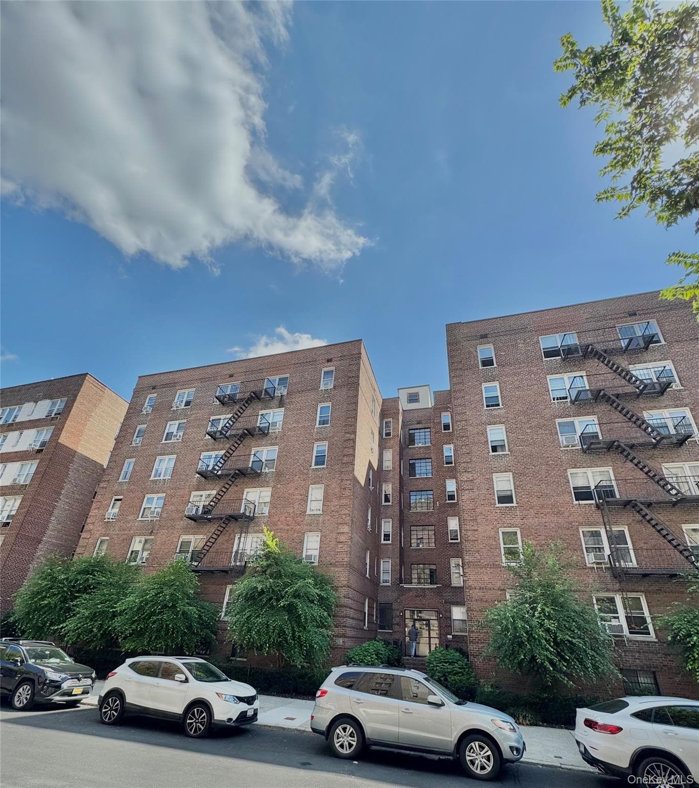 2090 Barnes Avenue Unit: 3G thumbnail 23