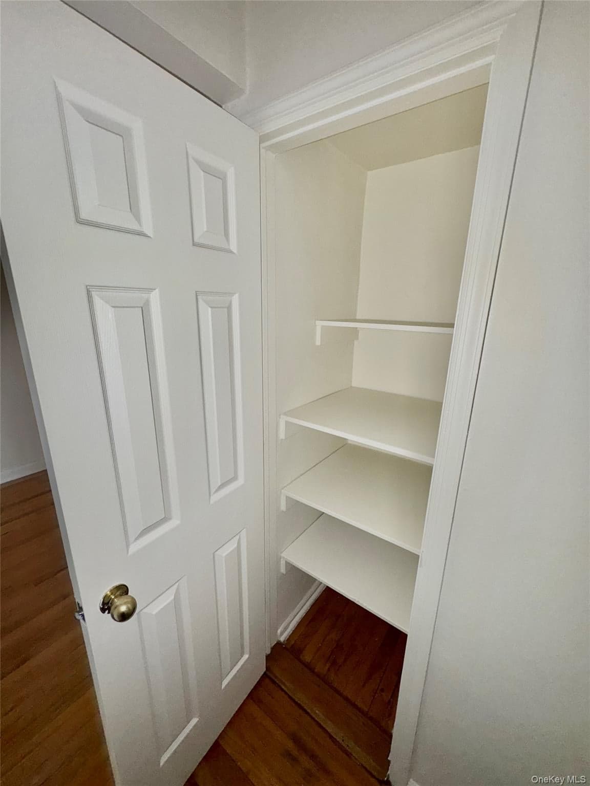2090 Barnes Avenue Unit: 3G thumbnail 13